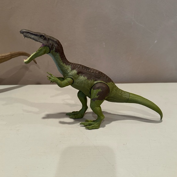 Jurassic World Dinosaur Lot of 4 Moveable - Picture 4 of 7